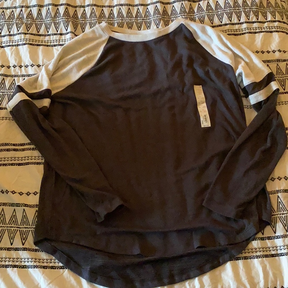 Long Sleeve Tee (SO COMFY)